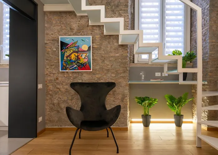 Spagna Luxury - Trevi Fountain Apartment *