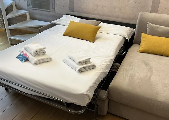 Spagna Luxury - Trevi Fountain Apartment Rom